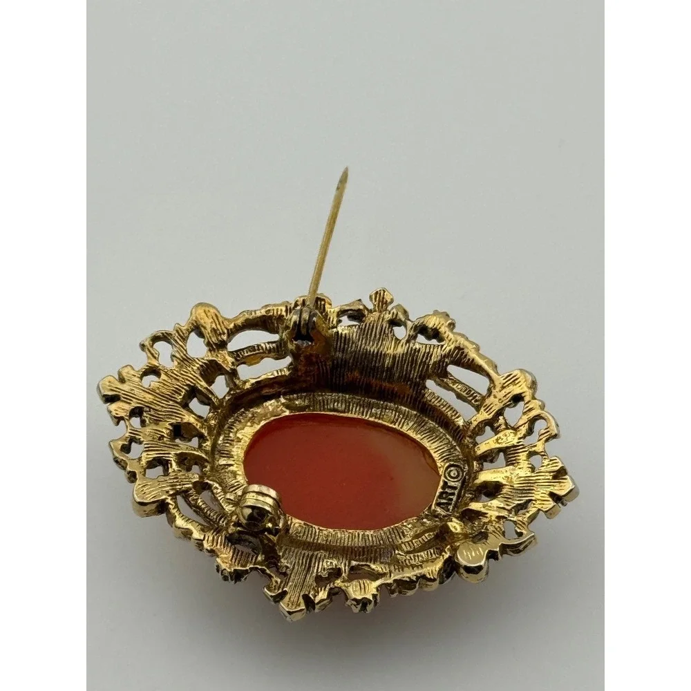 Vintage ART Arthur Pepper Resin Cameo‎ Rhinestone Victorian Revival Brooch Pin